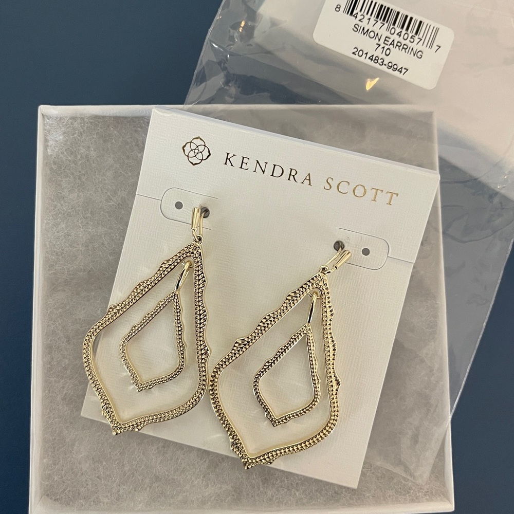Kendra Scott Simon Earrings in Gold